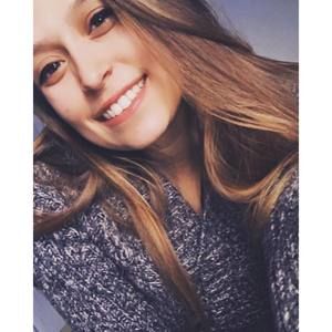 Meet your Posher, Courtney